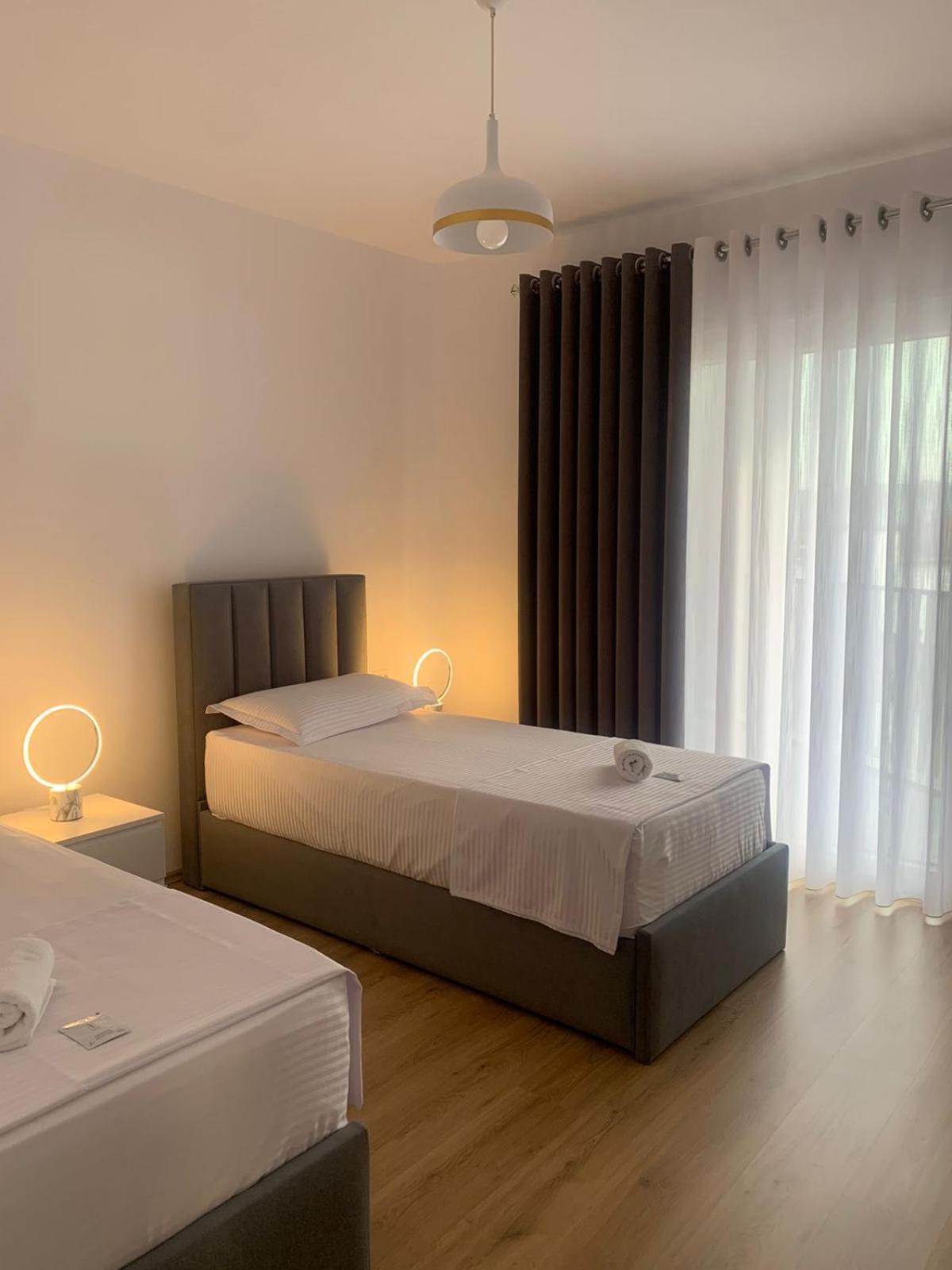 Enjoy Shkodra Apartment ภายนอก รูปภาพ